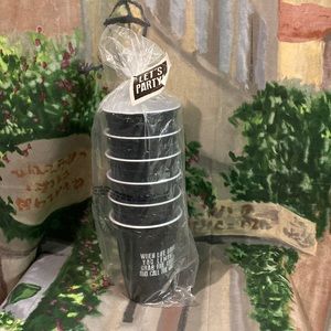 Let’s Party plastic solo cup set